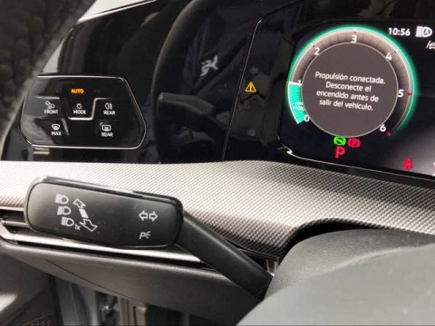 Volkswagen Golf R-Line 2.0 TDI 110 kW (150 CV) DSG