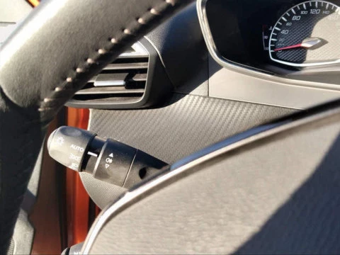 Peugeot 2008 Puretech 100 S&S Active Pack 75 kW (100 CV)