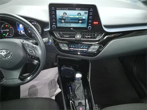 Toyota C-HR 5P Advance 125H e-CVT