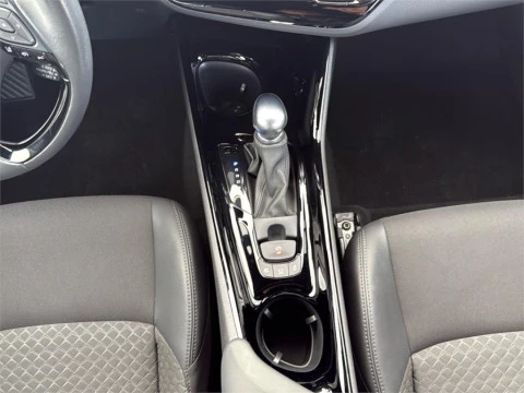 Toyota C-HR 5P Advance 125H e-CVT