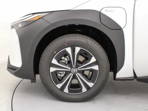Toyota BZ4X BEV 71KWH 200E ADVANCE 204 5P