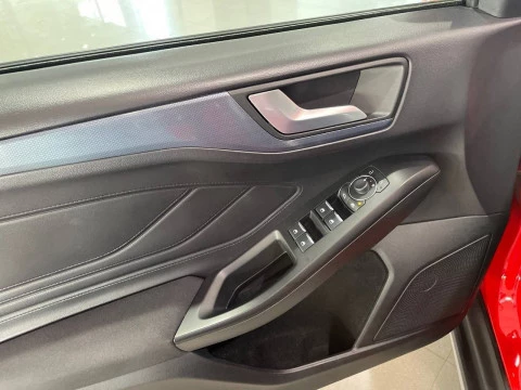 Ford Focus 1.0 Ecoboost MHEV 114kW Active