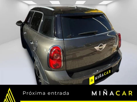 MINI Countryman Cooper D 82 kW (112 CV)