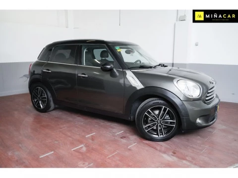 MINI Countryman Cooper D 82 kW (112 CV)