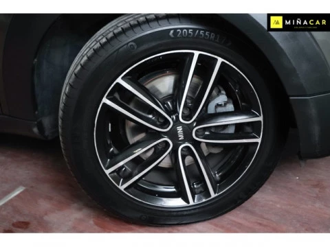 MINI Countryman Cooper D 82 kW (112 CV)