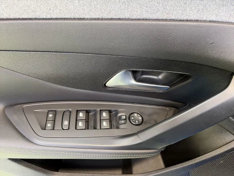 Peugeot 308 PureTech 130 SANDS Active Pack 96 kW (130 CV)