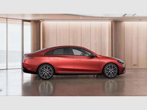 Mercedes-Benz CLA  180 con tecnologia hibrida
