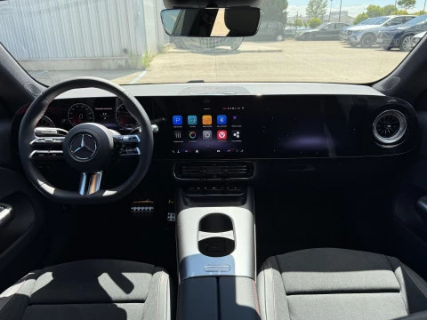 Mercedes-Benz CLA  180 con tecnologia hibrida