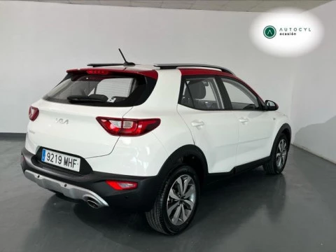 Kia Stonic 1.2 DPi 62kW (84CV) Concept