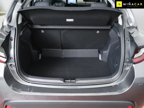 Toyota Yaris 120H Business Plus 85 kW (116 CV)