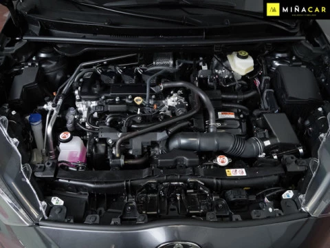 Toyota Yaris 120H Business Plus 85 kW (116 CV)