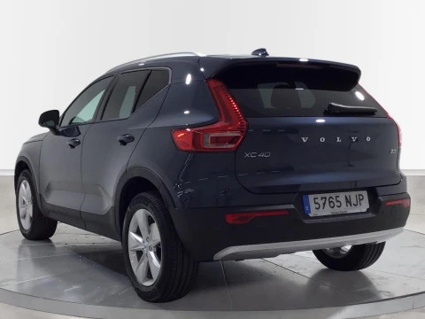 Volvo XC40 2.0 B3 G Core Auto