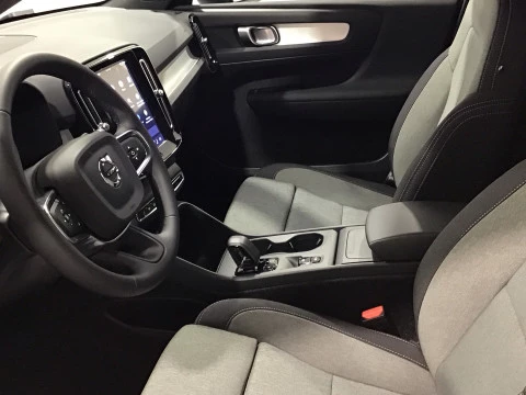 Volvo XC40 2.0 B3 G Core Auto