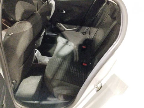 Peugeot 208 BlueHDi 73kW (100CV) Active