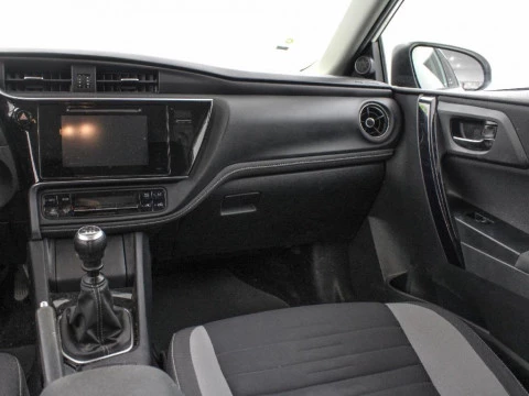 Toyota Auris 1.2T 85KW ACTIVE 116 5P