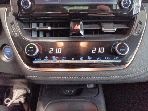 Toyota Corolla 1.8 125H ACTIVE TECH E-CVT