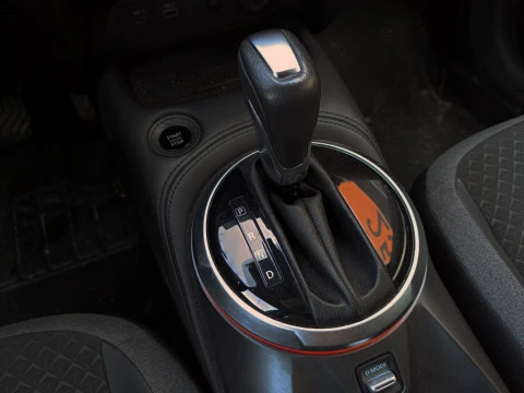 Nissan Juke 1.0 DIG-T 84KW N-CONNECTA DCT 5P