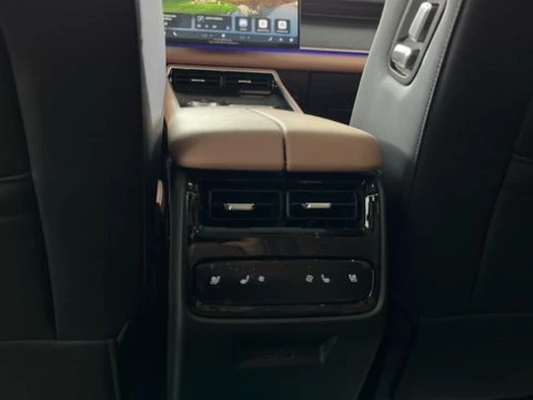 EBRO S900 PHEV 1.5 TGDI 3DHT 4X4 Luxury