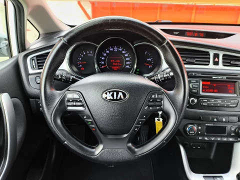 Kia Cee'd Sporty Wagon 1.6 CRDi VGT Drive 94 kW (128 CV)