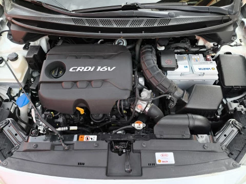 Kia Cee'd Sporty Wagon 1.6 CRDi VGT Drive 94 kW (128 CV)