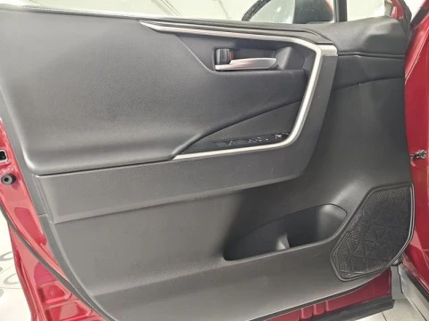 Toyota Rav4 2.5l 220H Advance