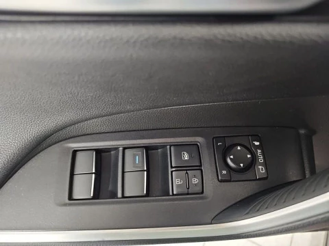 Toyota Rav4 2.5l 220H Advance