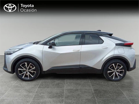 Toyota C-HR Advance Plus + Skyview®