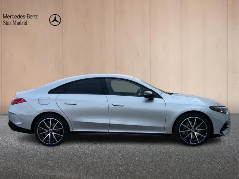 Mercedes-Benz CLA  250+ con tecnologia EQ