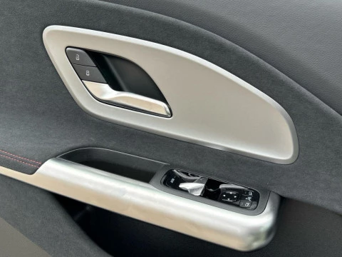 Mercedes-Benz CLA  250+ con tecnologia EQ