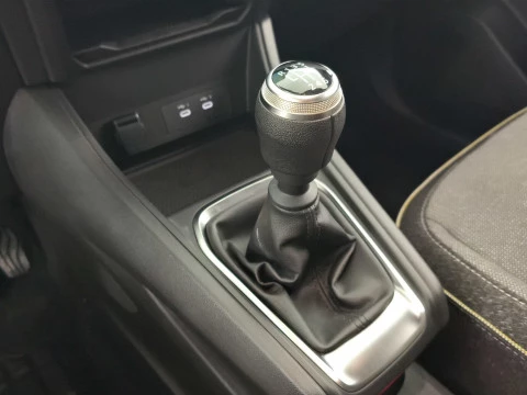 Renault Captur techno Eco-G 100cv (74 kW)