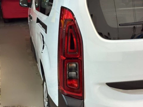 Citroën Berlingo Talla XL BlueHDi 100 S&S LIVE PACK