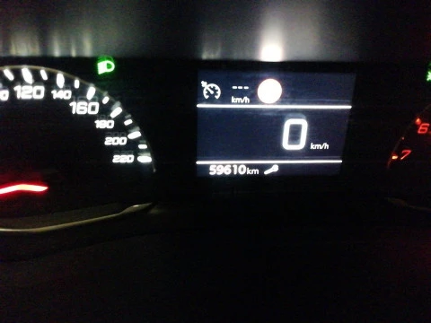 Peugeot 2008 Active Pack BlueHDI 81kW (110CV)