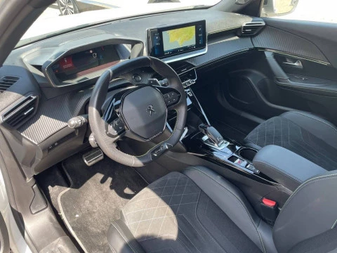 Peugeot 2008 GT BlueHDI 130 S&S EAT8