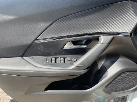 Peugeot 2008 GT BlueHDI 130 S&S EAT8