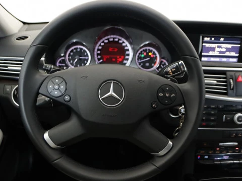 Mercedes-Benz E-CLASS CLASE E 350 CGI BLUE EFFIC. AVANTGARDE 4P