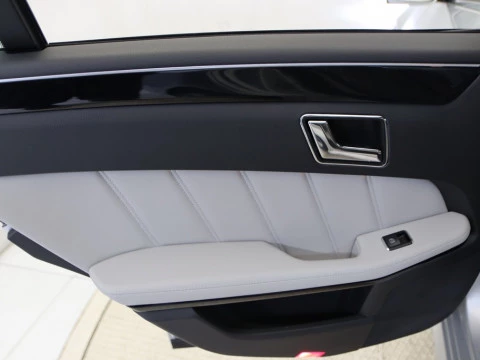 Mercedes-Benz E-CLASS CLASE E 350 CGI BLUE EFFIC. AVANTGARDE 4P