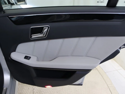 Mercedes-Benz E-CLASS CLASE E 350 CGI BLUE EFFIC. AVANTGARDE 4P