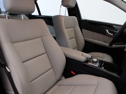 Mercedes-Benz E-CLASS CLASE E 350 CGI BLUE EFFIC. AVANTGARDE 4P