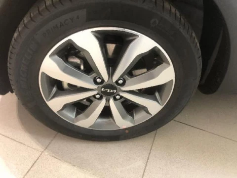 Kia Stonic CONCEPT 1.2 DPI 84CV 5P