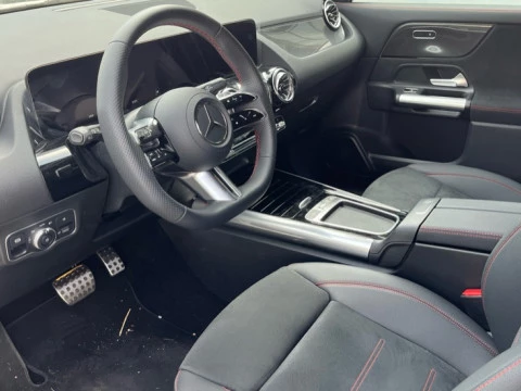 Mercedes-Benz GLA  200 d