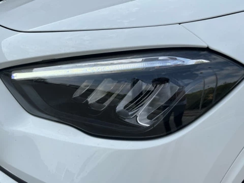 Mercedes-Benz GLA  200 d