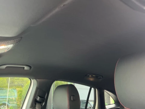 Mercedes-Benz GLA  200 d