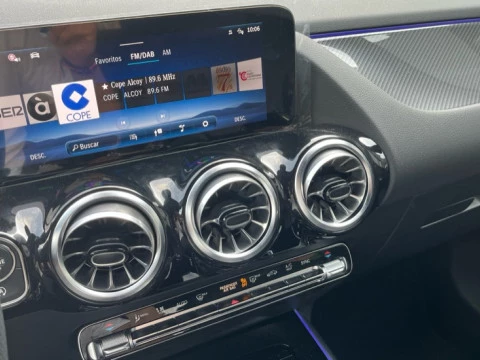 Mercedes-Benz GLA  200 d