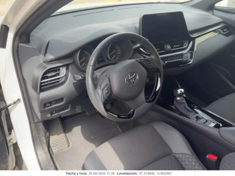 Toyota C-HR 2.0 180H Advance