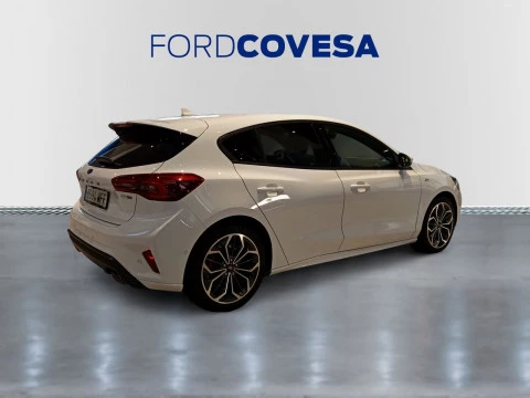 Ford Focus 1.0 Ecoboost MHEV 114kW ST-Line X Auto