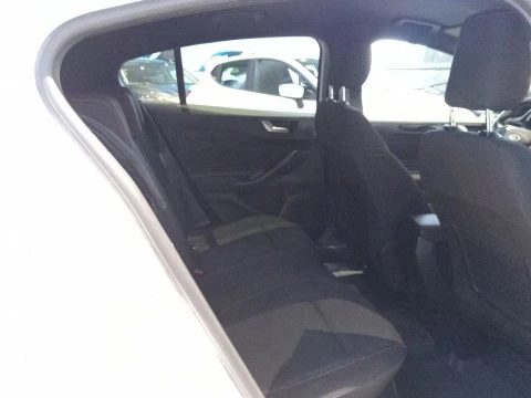 Ford Focus 1.0 Ecoboost MHEV 114kW ST-Line X Auto