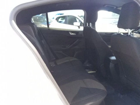 Ford Focus 1.0 Ecoboost MHEV 114kW ST-Line X Auto