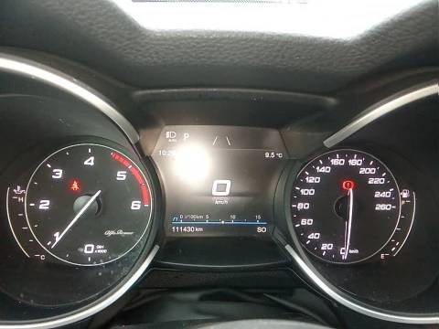 Alfa Romeo Stelvio 2.2 Diésel 140kW (190CV) Sprint RWD