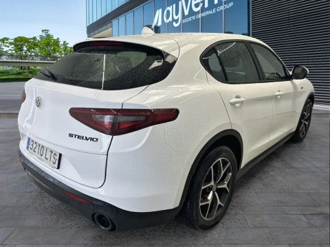 Alfa Romeo Stelvio 2.2 Diésel 140kW (190CV) Sprint RWD