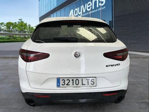 Alfa Romeo Stelvio 2.2 Diésel 140kW (190CV) Sprint RWD